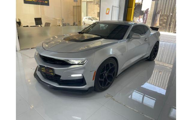 Camaro 2019 71,000km RS V6 (US Salvage but small damage )