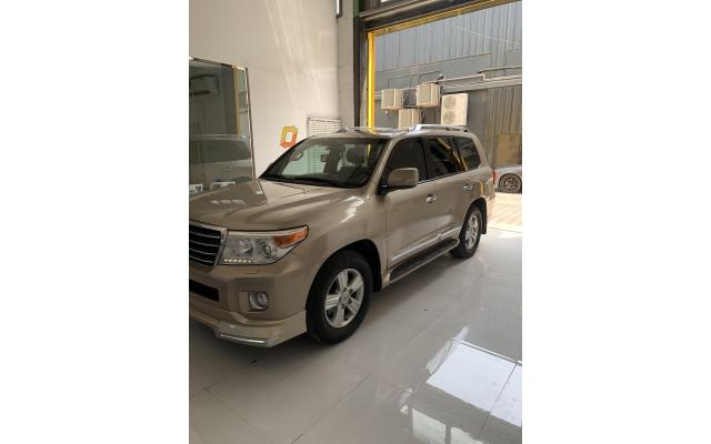 Land cruiser GXR V6 2015 Gcc 348,000km